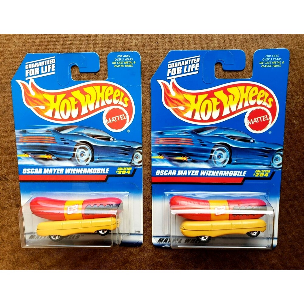 VTG 1993 Hot Wheels OSCAR MAYER WIENERMOBILE Yellow & Red Mainline #204 LOT OF 2